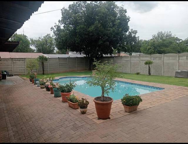 4 BEDROOM HOUSE FOR SALE IN SASOLBURG EXT 5